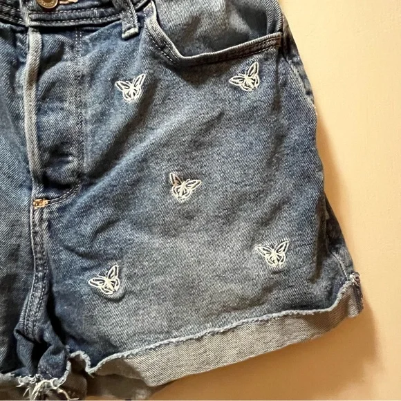 Hollister Women's Blue Denim Shorts with White Embroidered Butterflies, Waist 27 - Picture 3 of 11